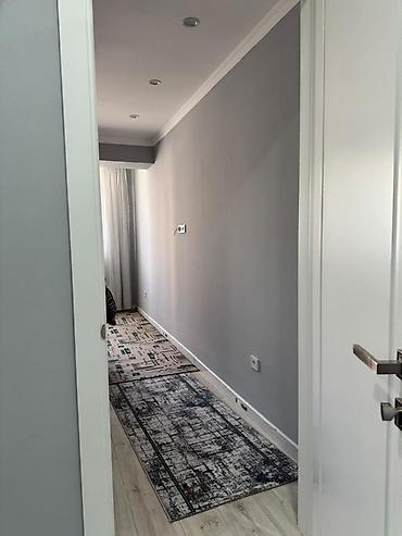 flat osh: Светлая 2‑комнатная квартира с кухней‑гостиной и отдельной спальней — 3