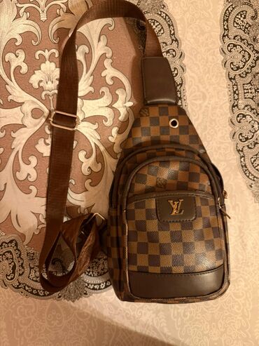 зажимы для денег: Сумка на плечо, Louis Vuitton, Б/у