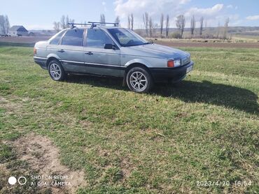 Транспорт: Volkswagen Passat Variant: 1.8 л | 1990 г. | Седан