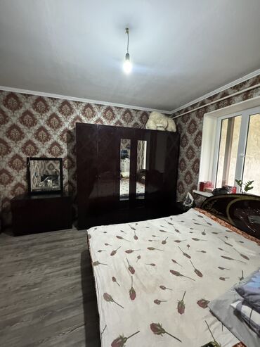Спальные гарнитуры: Спальный гарнитур, Б/у, Двуспальная кровать, Шкаф, Трюмо, Белоруссия, Самовывоз