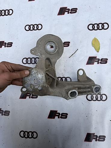 audi a6 c8: Левый кронштейн опоры двигателя (лапа двигателя) для Audi A6 C6 — 2