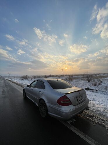 Mercedes-Benz: Mercedes-Benz E-Class: 2002 г., 5 л, Автомат, Бензин, Седан