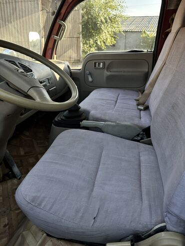 Грузовики: Грузовик, Стандарт, 4 т, Б/у at lalafo.kg — 5 Грузовики: Грузовик, Стандарт, 4 т, Б/у — 5