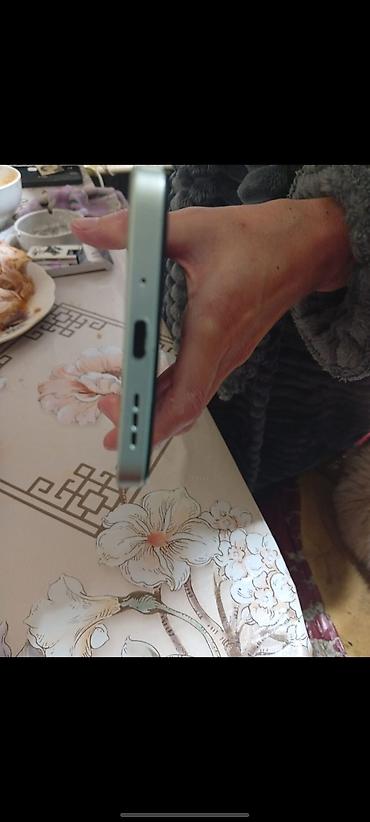 Мобильные телефоны: Redmi, Redmi 13C, Б/у, 256 ГБ, цвет - Зеленый, 2 SIM — 5