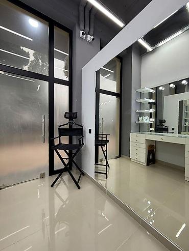 rayon: İcarəyə verilir obyekt 70 m², Həzi Aslanov m. 1 100 AZN/ay 70 m² Sahə — 5