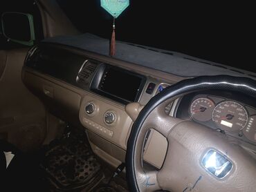 арзан машиналар: Honda Stepwgn: 2002 г., 2 л, Автомат, Газ, Вэн/Минивэн