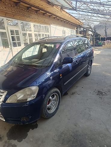 Toyota: Toyota Avensis Verso: 2003 г., 2 л, Механика, Дизель, Минивэн — 1