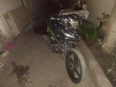 moped aksesuarları: Motosiklet hissələri