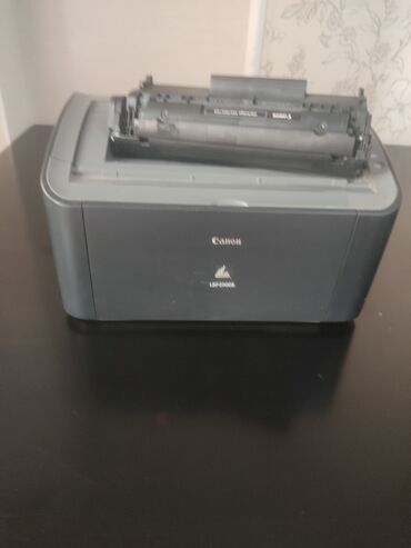 цветные принтеры лазерные: Лазерный принтер Canon LBP-2900B в сером корпусе. Эта модель
