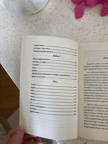 kitab refi satilir: 🖐️ Heç öz əlinizə baxıb cizgilərin nə demək olduğunu düşünmüsünüz? 🔮 — 7