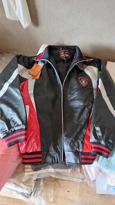 Спортивная куртка KELME (модель KTN 0398) - Тип: куртка-ветровка на at lalafo.kg Спортивная куртка KELME (модель KTN 0398) - Тип: куртка-ветровка на