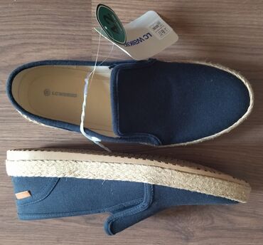 обувь зима: Продаю абсолютно новые х/б мокасины (Турция), размер 42. Без торга
