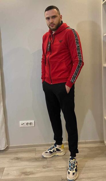 Trenerke: M - 2xl
Domaca proizvodnja

3500 — 4