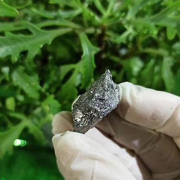 Qiymətli daşlar: Metalik Təbii Daşlar Satılır | Nadir Parlaq Mineral Daşlar | Orijinal — 12