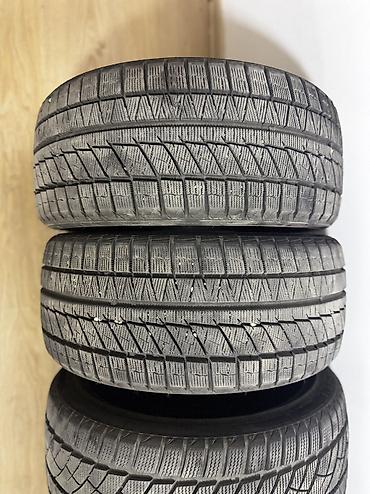 44 2: Шины 235 / 40 / R 19, Зима, Б/у, Комплект, Китай, RoadX — 1