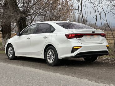 Kia: Kia K3: 2018 г., Седан — 6