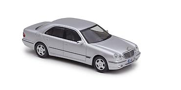 модель машины: Продаю масштабную модель 1:43 Mercedes-Benz W210, 2001 г. (рестайлинг) — 2