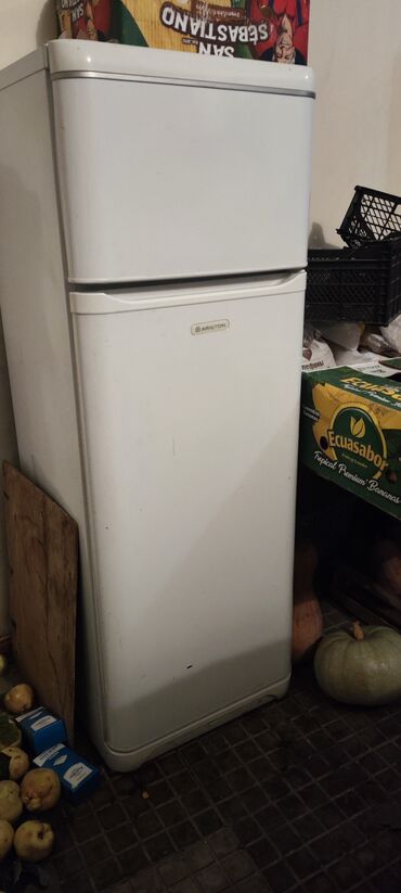 soyuducu qiyməti: 2 qapılı Hotpoint Ariston Soyuducu Satılır, rəng - Ağ