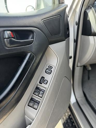 Toyota: Toyota 4Runner: 2006 г., 4 л, Бензин, Внедорожник — 10