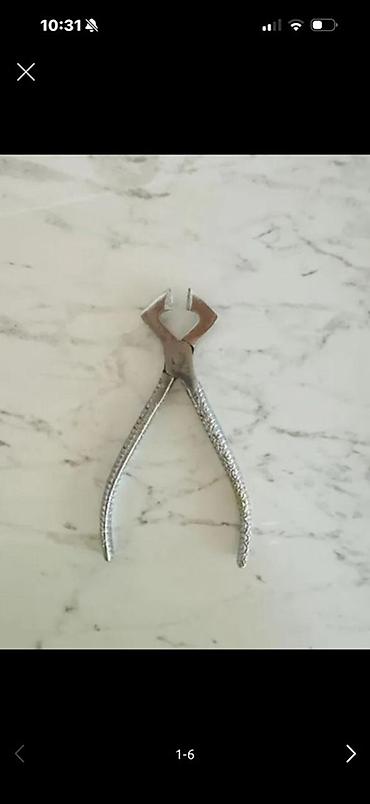 Kəlbətinlər: Metal çəkic-çəngəl (dülgər/ustalar üçün kəlbətin) tipli alət: - — 1