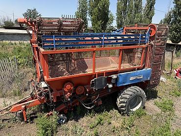 копалки: Продаю свекла подборщик и свеклокопатель 6 рядка между ряду 45 и можно — 7