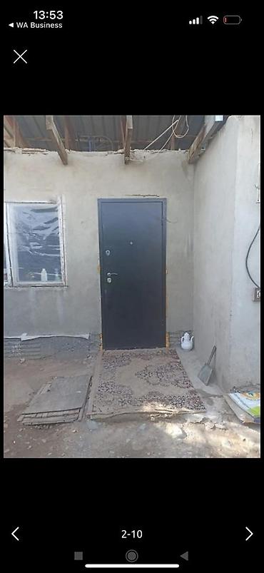 Продажа дач: Продаётся дачный домик с участком. - Планировка: просторная комната — 2