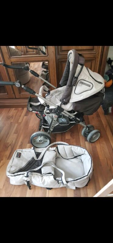 prolecne jakne za devojcice: Kolica ocuvana hitno.2000