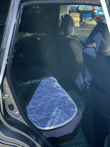 Honda: Honda Jazz: 2005 г., 1.4 л, Вариатор, Бензин, Хэтчбэк — 6