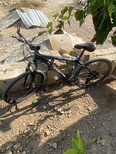 Dağ velosipedləri: Dağ/trek velosipedi - Çərçivə: yüngül alaşımlı, GIANT loqolu qara — 2