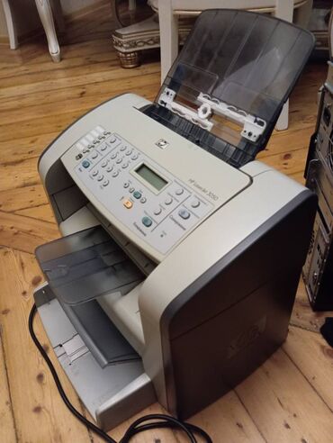 Printerlər: Lazer Printer HP 3050 üçü birində Kserekopya Skayner Printer ideal