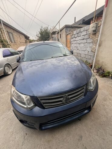 disk ve tekerler type 1 per page 99: Mavi rəngli sedan avtomobil Xüsusiyyətlər: - Kuzov: 4 qapılı sedan