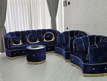 Kreslolar: İşlənmiş, Divan, 2 kreslo