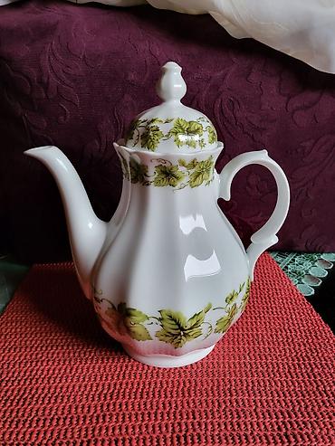 Ostali antikviteti: Servis za kafu,caj nemacka wunsiedel porcelan Bavaria 70te. Nemacki na lalafo.rs — 12 Ostali antikviteti: Servis za kafu,caj nemacka wunsiedel porcelan Bavaria 70te. Nemacki — 12