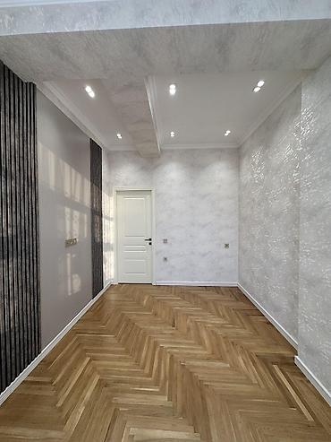 mərkəz: 3 otaqlı, Yeni tikili, 78 kv. m — 2