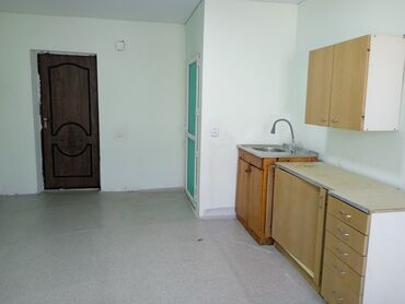 снять комнату на длительный срок: 18 м², Без мебели
