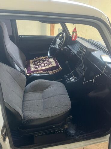 ВАЗ (ЛАДА): ВАЗ (ЛАДА) 2107: 2000 г., 1.6 л, Механика, Бензин, Седан — 11