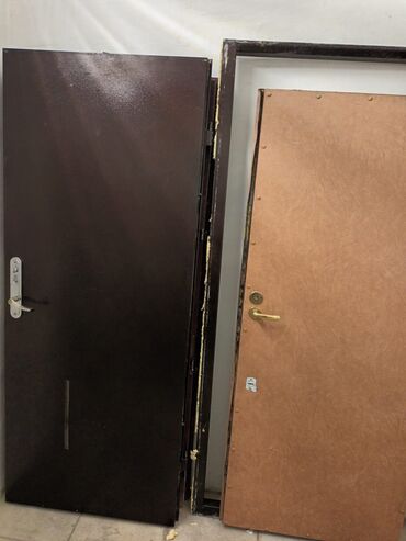 Двери и комплектующие: Противопожарный металлические двери