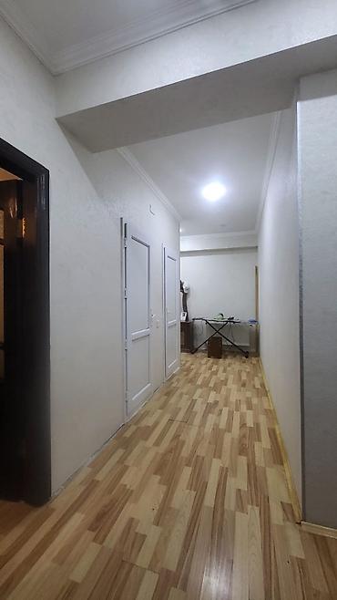 Mənzillər: 8-ci kilometr, 2 otaqlı, Yeni tikili, m. Xalqlar Dostluğu, 76 kv. m — 6
