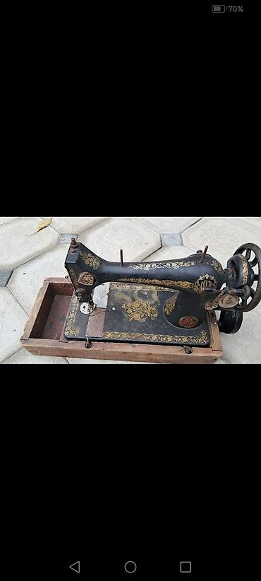 antik samdan: Antik tikiş maşını – mexaniki, əl çarxı ilə - Korpus: tökmə metal — 1