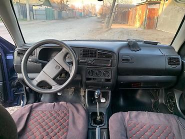 гольы 2: Volkswagen Golf: 1994 г., 1.6 л, Механика, Бензин, Хэтчбэк — 6