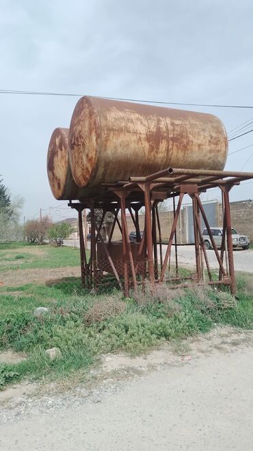 Baklar və çənlər: Bak, Metal, Ünvandan götürmə