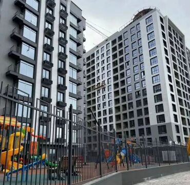 вторичное жилье: 1 комната, 53 м², Элитка, 2 этаж, ПСО (под самоотделку)