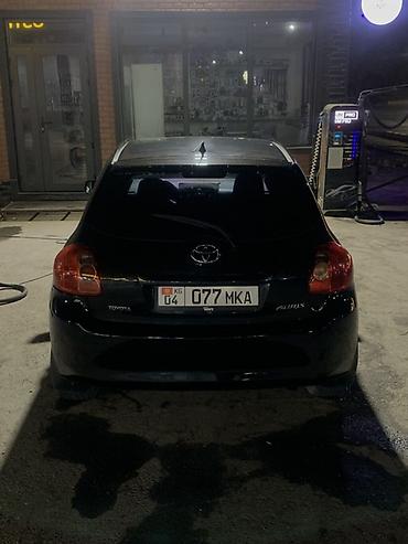 Toyota: Toyota Auris: 2007 г., 1.6 л, Кол менен иштөөчү, Бензин, Хетчбек — 4