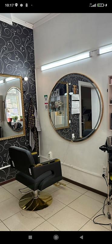 Сдаётся место кресло парикмахерское с гидравлическим подъемником at lalafo.kg Сдаётся место кресло парикмахерское с гидравлическим подъемником
