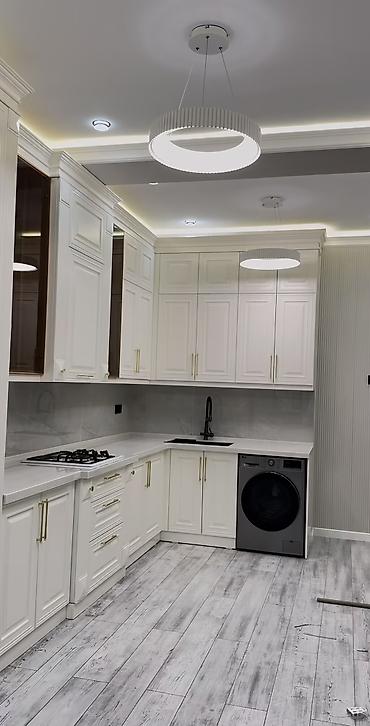 silver kitchen: Кухонный гарнитур в классическом стиле, угловая компоновка с высотой — 2