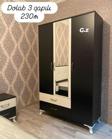 Komodlar: Açılan, 3 qapılı Düz dolab, Şifonyer