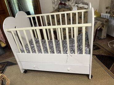 Детские кровати: Продаю детскую кровать!!!! В хорошем состоянии С матрасом !!!!
