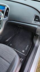 Opel: Opel Astra: 1.4 l | 2019 г. 49500 km Limuzina — 17