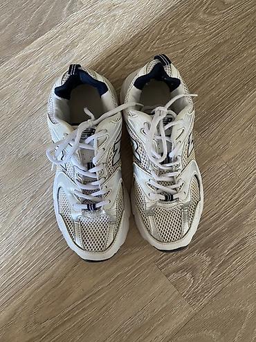 крассовки ролики: Кроссовки, 40, New Balance, Б/у, цвет - Белый, Самовывоз — 3