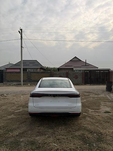 geely automobile: Geely Emgrand: 2025 г., 1.5 л, Автомат, Гибрид, Седан — 4